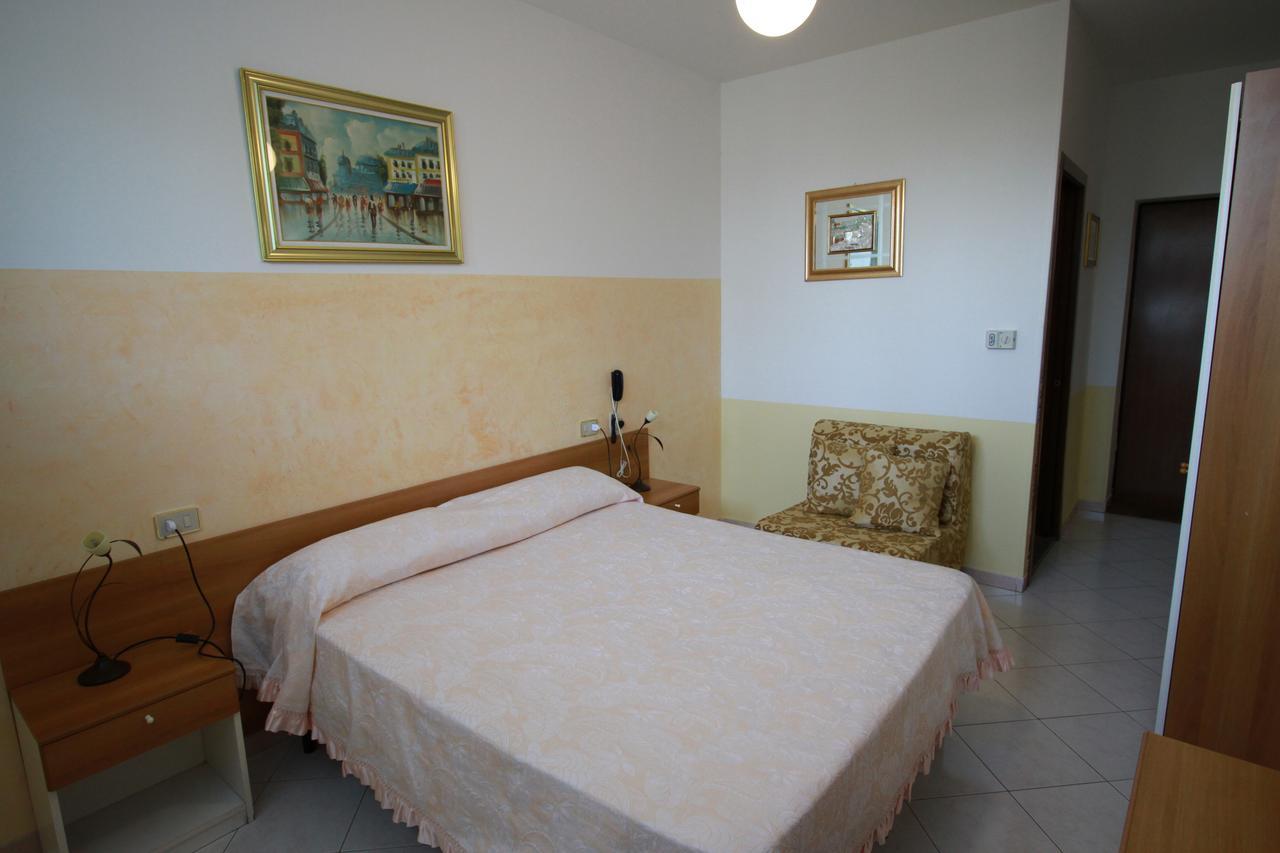 Hotel I Laghetti Polesella Esterno foto