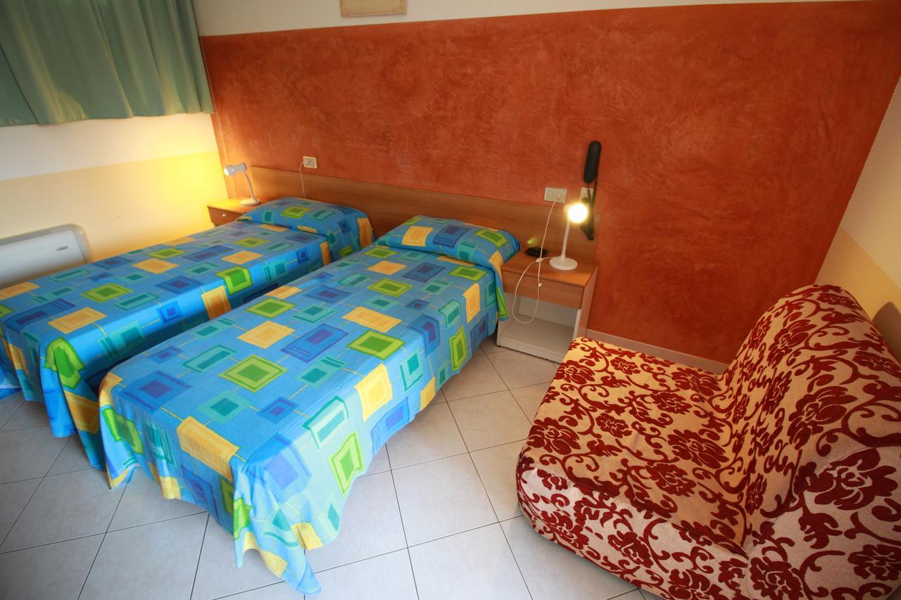 Hotel I Laghetti Polesella Esterno foto