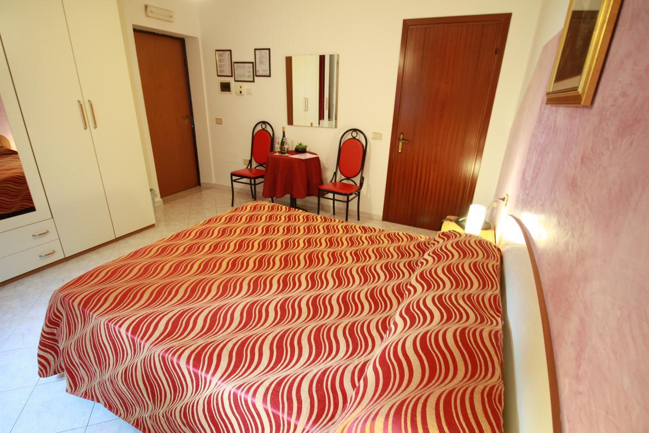 Hotel I Laghetti Polesella Esterno foto