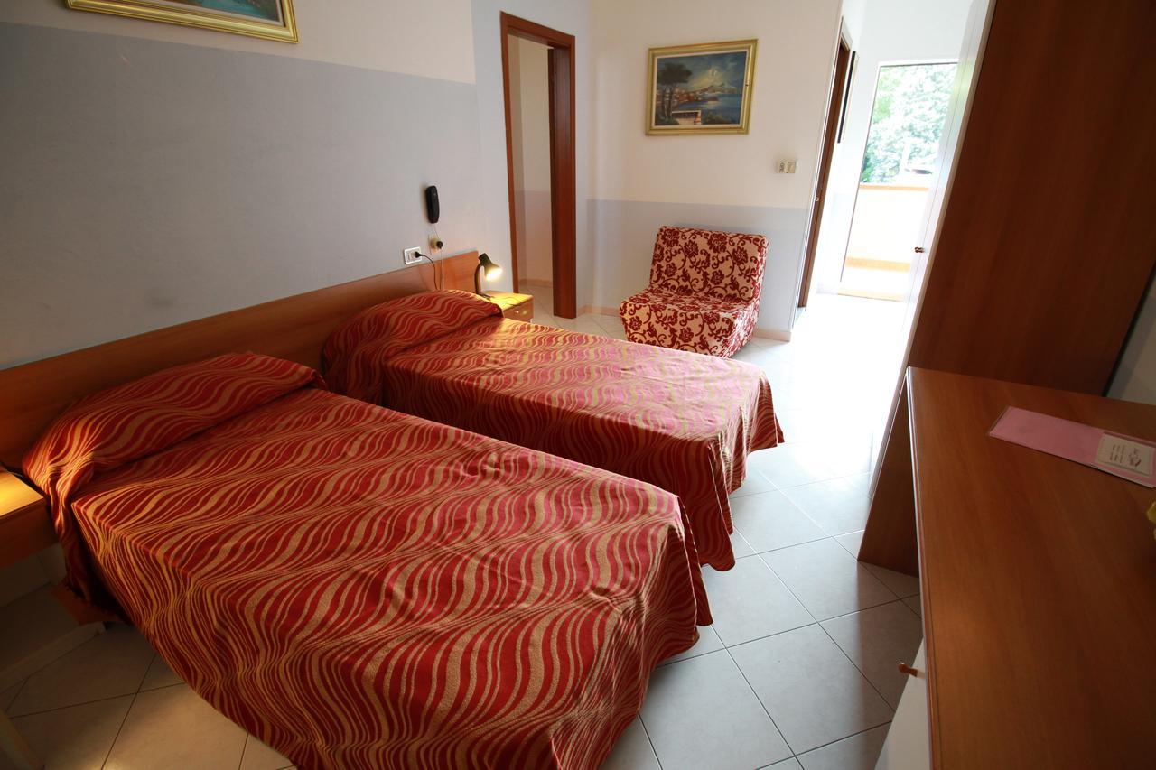 Hotel I Laghetti Polesella Esterno foto
