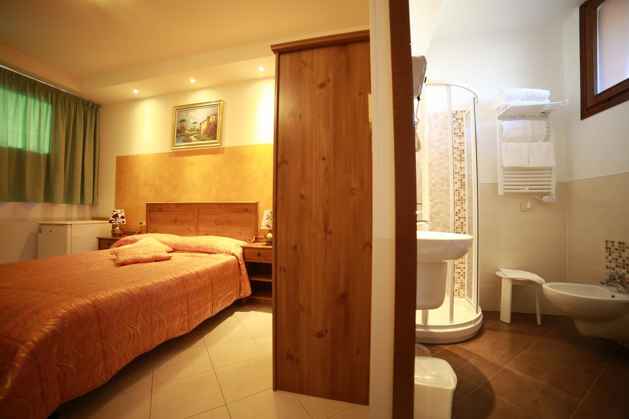 Hotel I Laghetti Polesella Esterno foto
