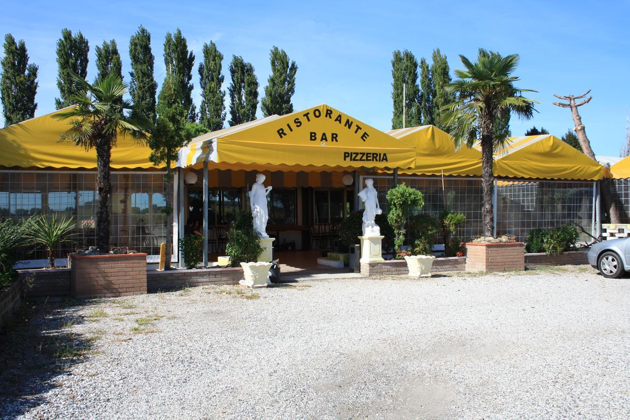 Hotel I Laghetti Polesella Esterno foto
