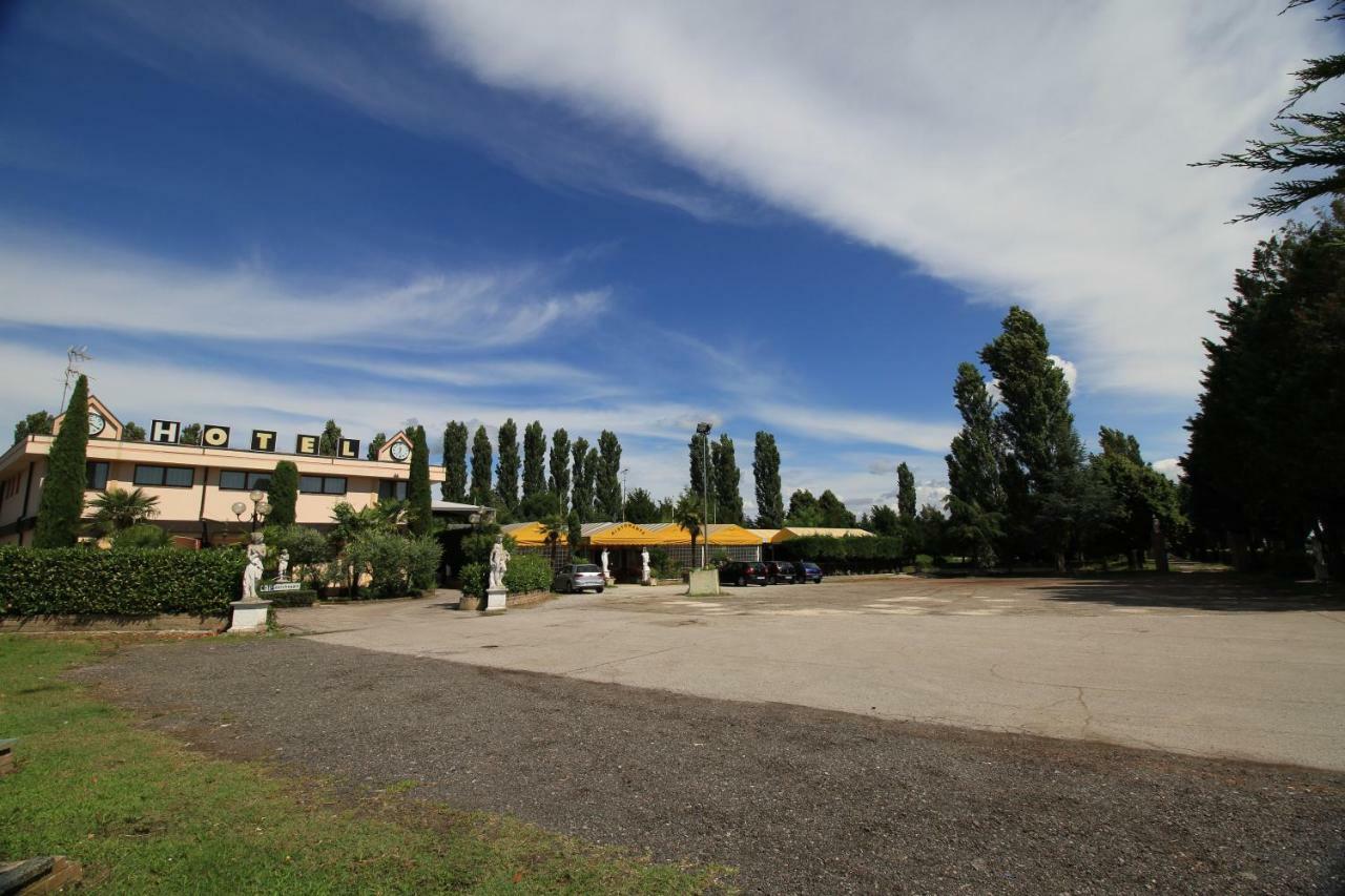 Hotel I Laghetti Polesella Esterno foto